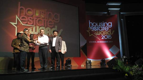 Gunung Putri Square menerima Penghargaan HousingEstate Awards sebagai 
